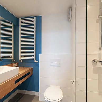 Einzelzimmer / Single Room / Bad / Bathroom
